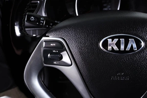 Хетчбэк Kia Rio 2016 года, 909000 рублей, Пермь