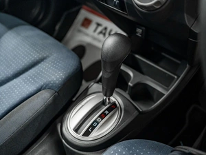 Хетчбэк Honda Fit 2010 года, 850000 рублей, Красноярск