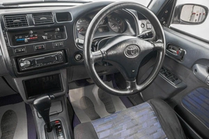 Внедорожник Toyota RAV4 1996 года, 399000 рублей, Барнаул