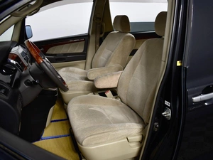 Минивэн Toyota Alphard 2003 года, 1505000 рублей, Казань