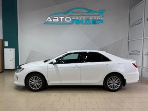 Седан Toyota Camry 2015 года, 1799000 рублей, Красноярск