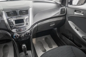 Седан Hyundai Solaris 2015 года, 899000 рублей, Барнаул