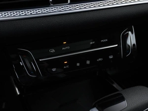 Лифтбек FAW Bestune B70 2023 года, 1593055 рублей, Москва