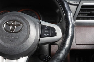 Минивэн Toyota Roomy 2020 года, 1299000 рублей, Новосибирск