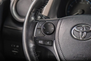 Внедорожник Toyota RAV4 2019 года, 2499000 рублей, Томск