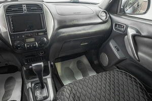 Внедорожник Toyota RAV4 2004 года, 789000 рублей, Барнаул