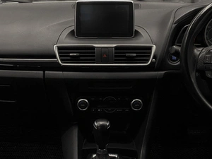 Хетчбэк Mazda Axela 2015 года, 1259000 рублей, Красноярск