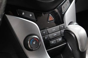 Седан Chevrolet Cruze 2012 года, 899000 рублей, Оренбург