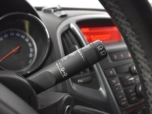 Хетчбэк Opel Astra 2013 года, 723200 рублей, Казань