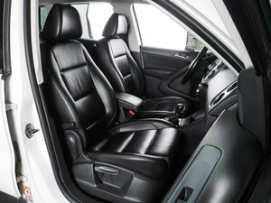 Внедорожник Volkswagen Tiguan 2010 года, 867000 рублей, Воронеж