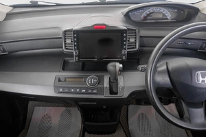 Минивэн Honda Freed 2010 года, 1039000 рублей, Кемерово