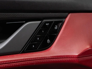 Седан Porsche Taycan 2020 года, 8350000 рублей, Тюмень