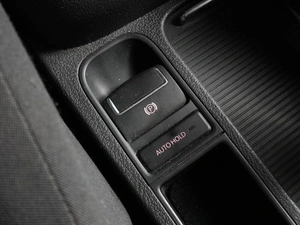 Внедорожник Volkswagen Tiguan 2011 года, 1399000 рублей, Воронеж
