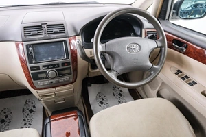 Минивэн Toyota Ipsum 2001 года, 829000 рублей, Красноярск