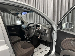 Хетчбэк Nissan March 2009 года, 450000 рублей, Красноярск