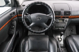 Седан Toyota Avensis 2008 года, 949000 рублей, Красноярск