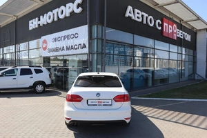 Седан Volkswagen Jetta 2013 года, 1320000 рублей, Мирное