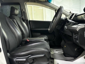 Минивэн Honda Freed 2012 года, 999000 рублей, Ачинск