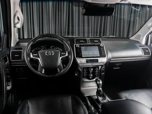 Внедорожник Toyota Land Cruiser Prado 2017 года, 5959000 рублей, Тюмень
