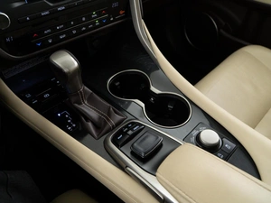 Внедорожник Lexus RX 2018 года, 3698999 рублей, Москва