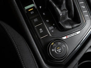 Внедорожник Volkswagen Tiguan 2017 года, 2449000 рублей, Воронеж