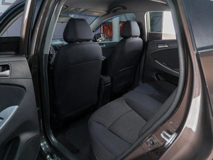 Седан Hyundai Solaris 2015 года, 899000 рублей, Сургут