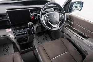 Минивэн Honda Stepwgn 2021 года, 2579000 рублей, Красноярск