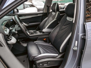 Внедорожник Geely Atlas 2023 года, 2890000 рублей, Краснодар