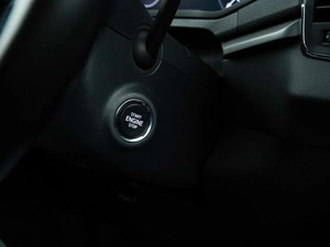 Внедорожник Skoda Karoq 2021 года, 2099050 рублей, Москва