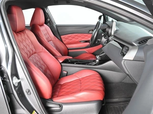 Внедорожник Toyota C-HR 2018 года, 2399000 рублей, Аксай