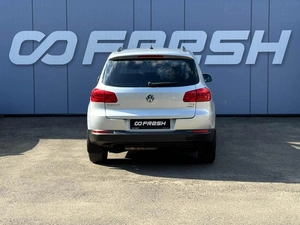 Внедорожник Volkswagen Tiguan 2012 года, 899000 рублей, Кропоткин