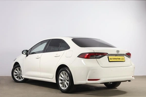 Седан Toyota Corolla 2021 года, 2049000 рублей, Новосибирск