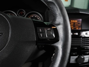 Хетчбэк Opel Astra 2010 года, 699000 рублей, Воронеж