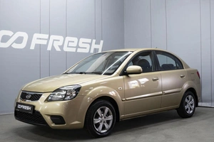 Седан Kia Rio 2010 года, 590000 рублей, Омск
