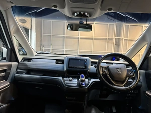 Минивэн Honda Freed 2018 года, 1547000 рублей, Красноярск