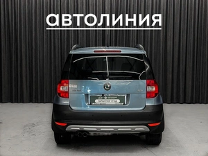 Внедорожник Skoda Yeti 2013 года, 950000 рублей, Красноярск