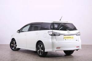 Минивэн Toyota Wish 2012 года, 1529000 рублей, Омск
