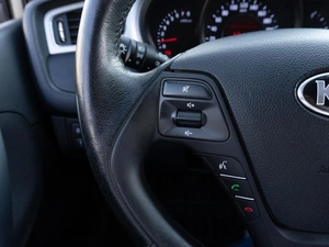 Хетчбэк Kia Ceed 2015 года, 1339000 рублей, Саратов