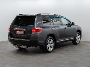 Внедорожник Toyota Highlander 2012 года, 2065000 рублей, Красноярск