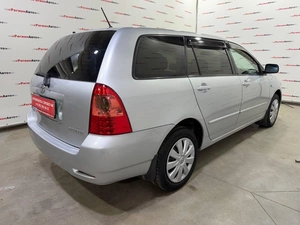 Универсал Toyota Corolla Fielder 2005 года, 655000 рублей, Красноярск