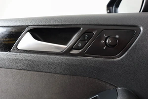 Седан Volkswagen Jetta 2012 года, 889000 рублей, Пермь