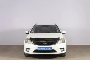 Универсал Kia Ceed 2011 года, 699000 рублей, Новосибирск