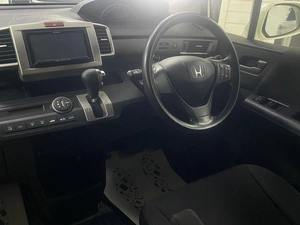 Минивэн Honda Freed 2012 года, 1085000 рублей, Ачинск