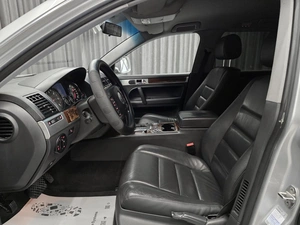 Внедорожник Volkswagen Touareg 2008 года, 1090000 рублей, Красноярск