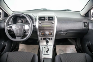Седан Toyota Corolla 2010 года, 1039000 рублей, Пермь
