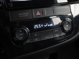 Внедорожник Mitsubishi Outlander 2018 года, 1999000 рублей, Воронеж