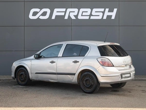 Хетчбэк Opel Astra 2004 года, 345000 рублей, Краснодар