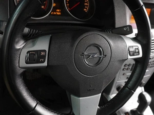 Универсал Opel Astra 2012 года, 669000 рублей, Воронеж