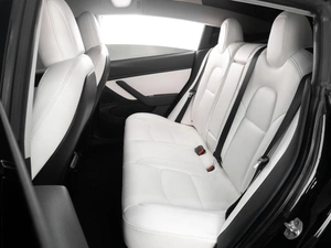 Седан Tesla Model 3 2019 года, 3099000 рублей, Тюмень