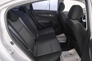 Седан Kia Rio 2019 года, 1469000 рублей, Красноярск